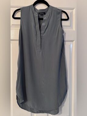 Acrobat 100% Silk Slate Blue Sleeveless Split-Neck Mini Dress or Tunic EUC